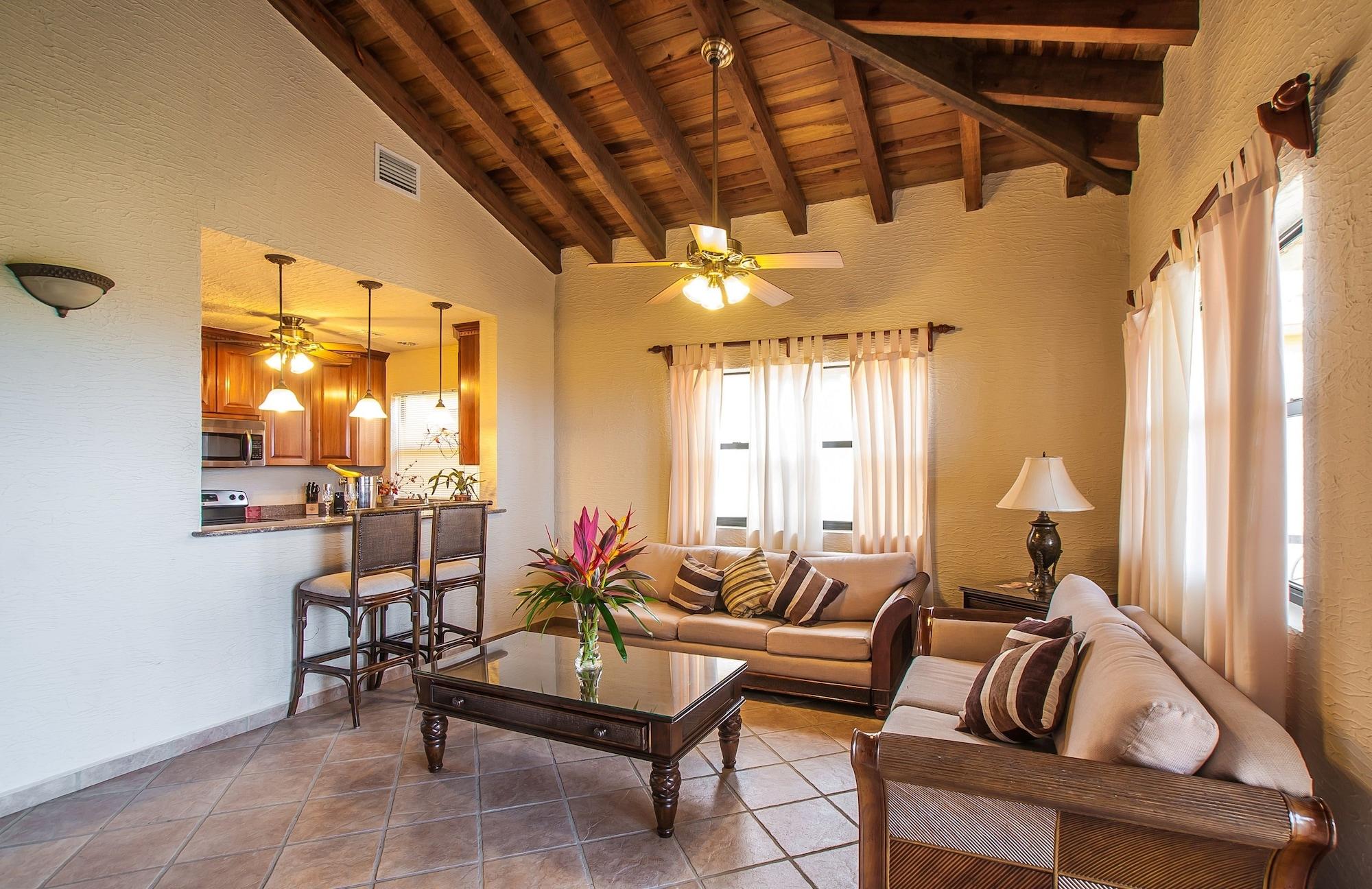 Clarion Suites Roatan At Pineapple Villas French Harbour Exteriör bild