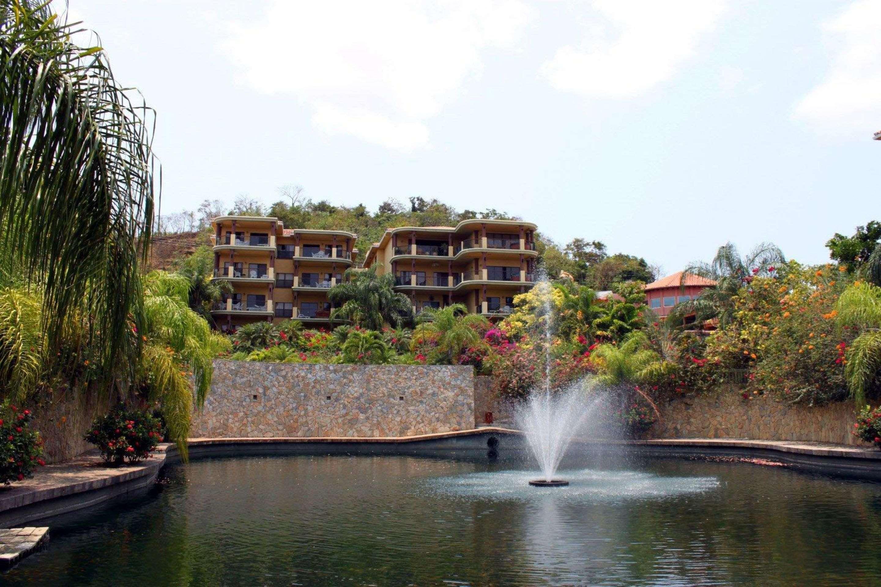 Clarion Suites Roatan At Pineapple Villas French Harbour Exteriör bild