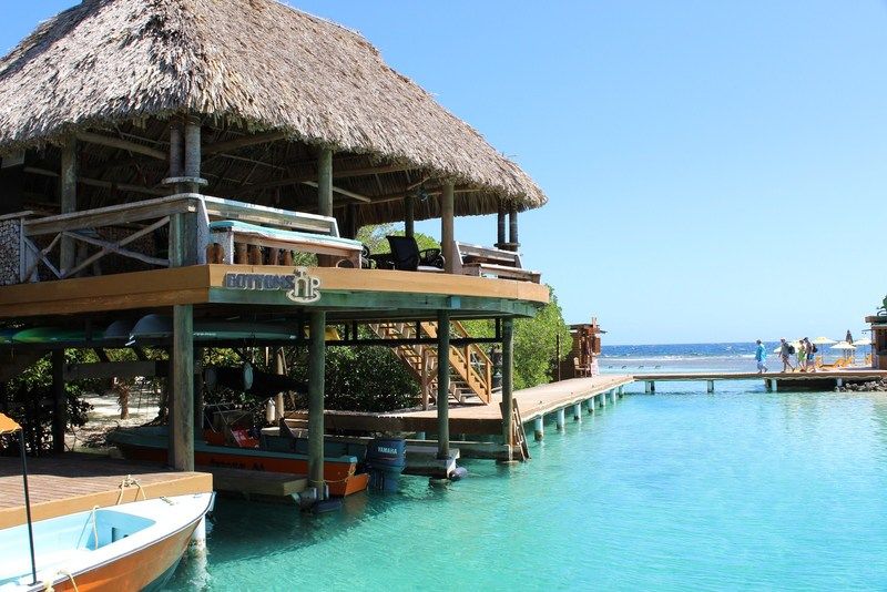 Clarion Suites Roatan At Pineapple Villas French Harbour Exteriör bild