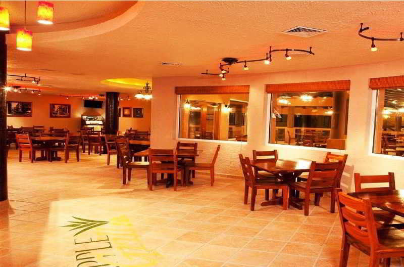 Clarion Suites Roatan At Pineapple Villas French Harbour Exteriör bild